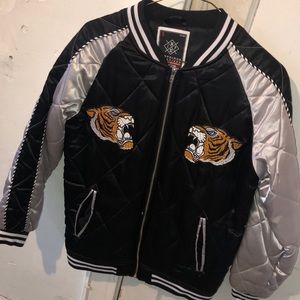 Bomber jacket